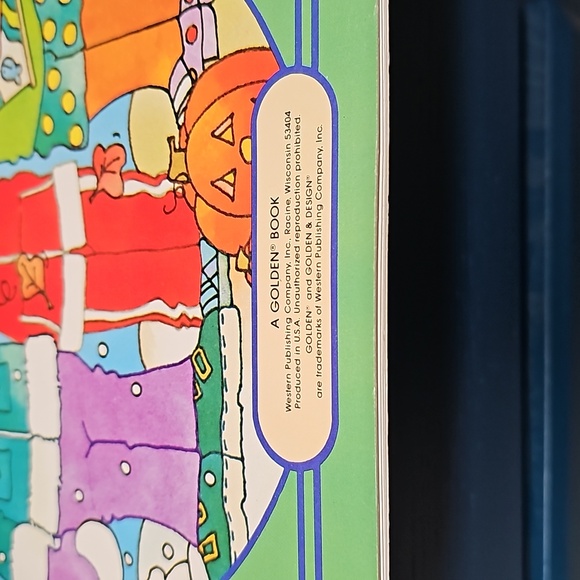 Sesame Street paper doll Golden book - Picture 7 of 14